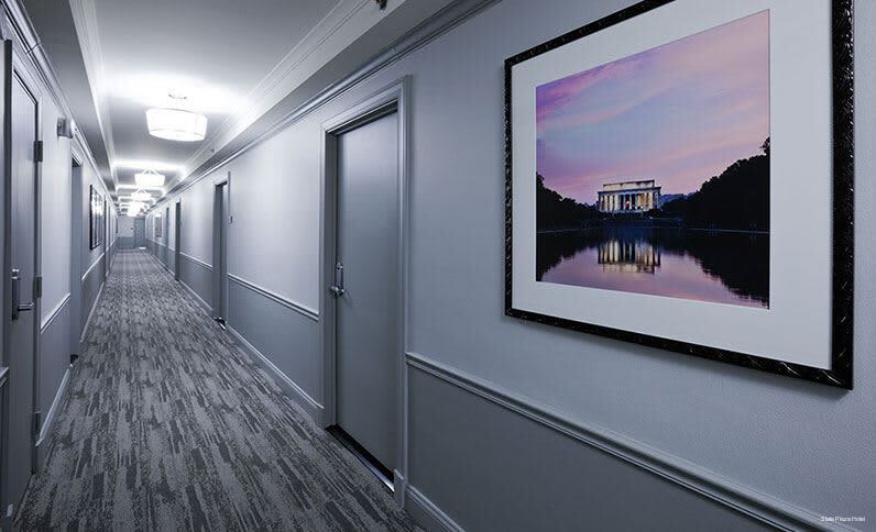 Фото State Plaza