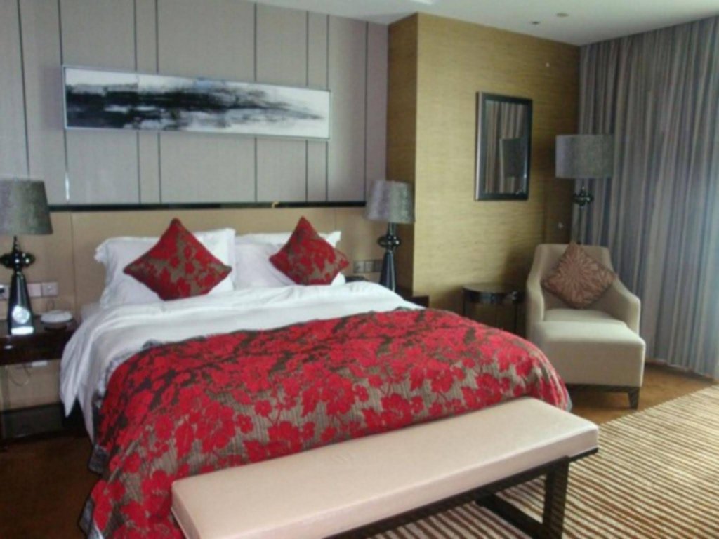 Фото Friends International Hotel