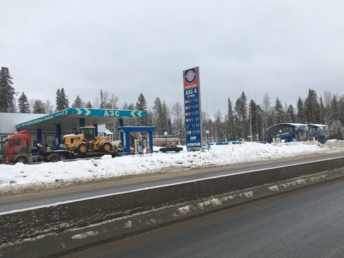 محطة وقود Уватнефтесервис ، مقاطعة تيومين، صورة
