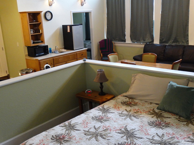 Фото Davie School Inn