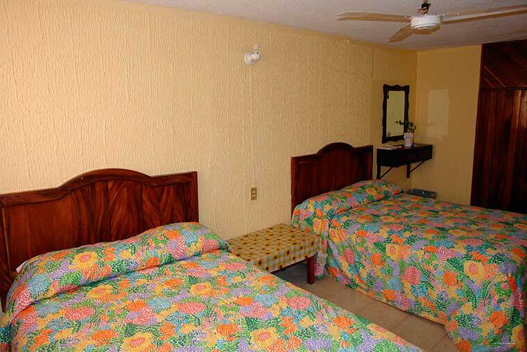 Фото Hotel Bungalows Puerto Angel