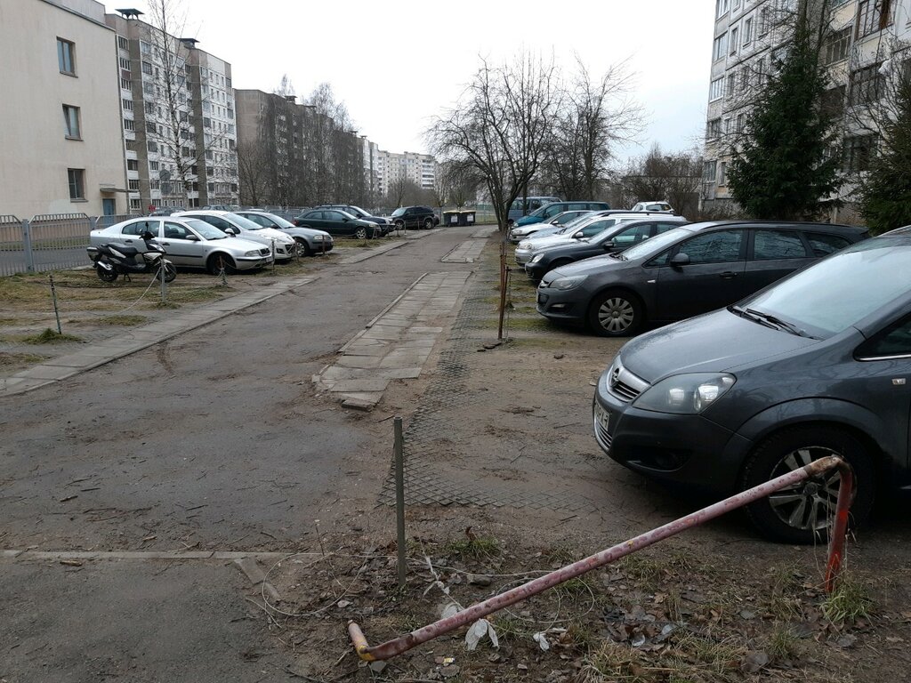 Автомобильная парковка Парковка, Минск, фото