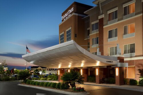 Гостиница DoubleTree by Hilton Hotel Savannah Airport