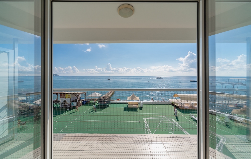 Фото Левант