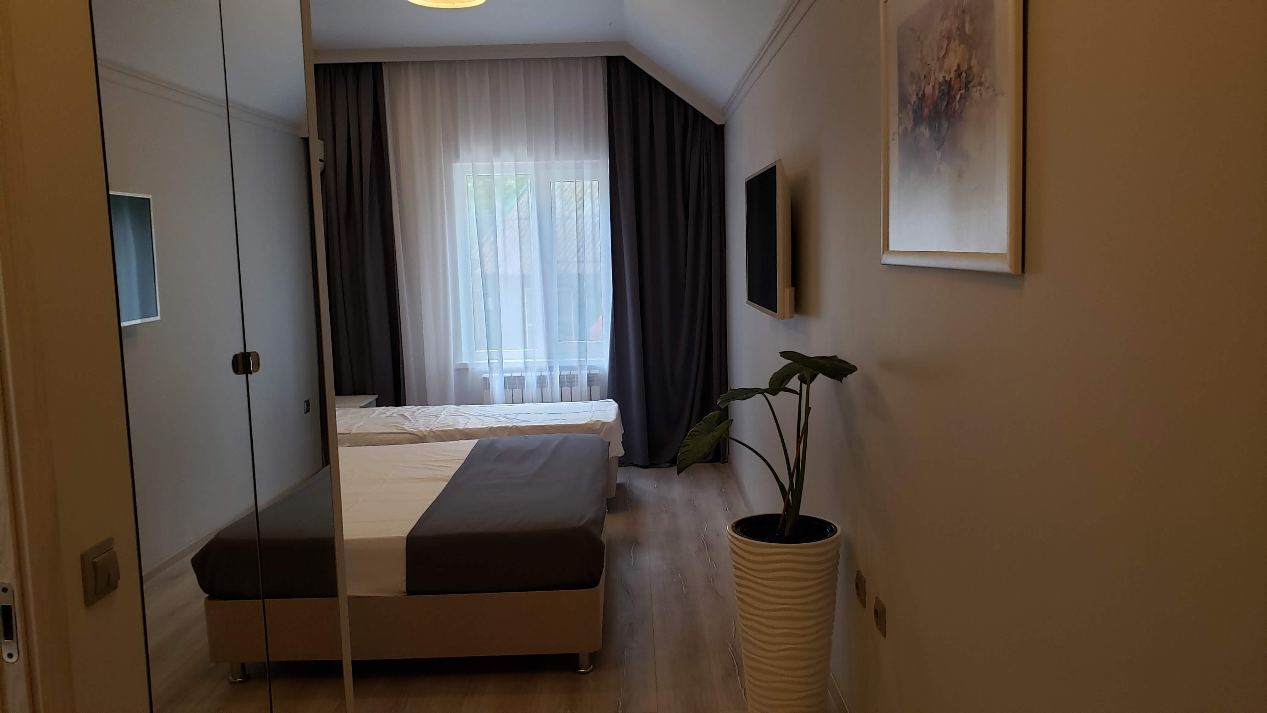 Фото Дельфин Холидей Парк Инал