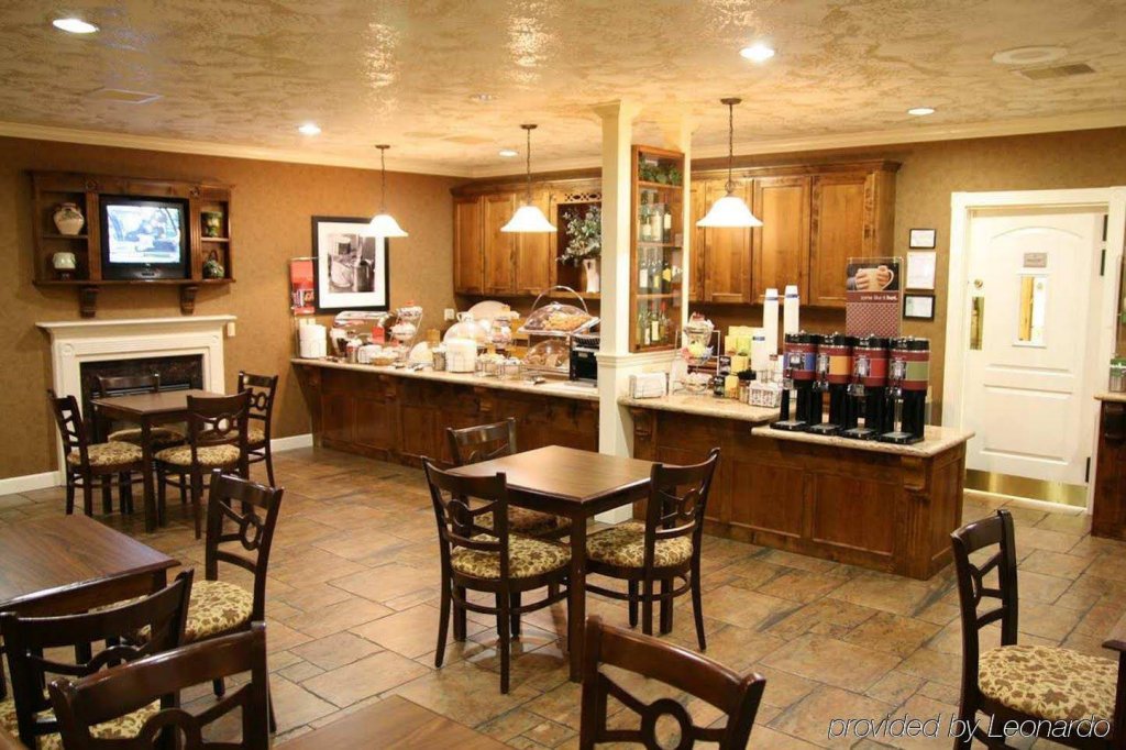 Фото Hampton Inn Ukiah