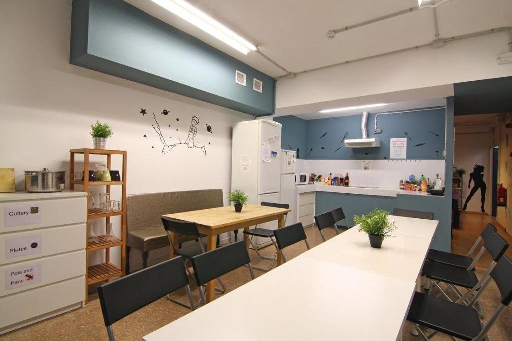 Фото Hostel Arc House Gracia