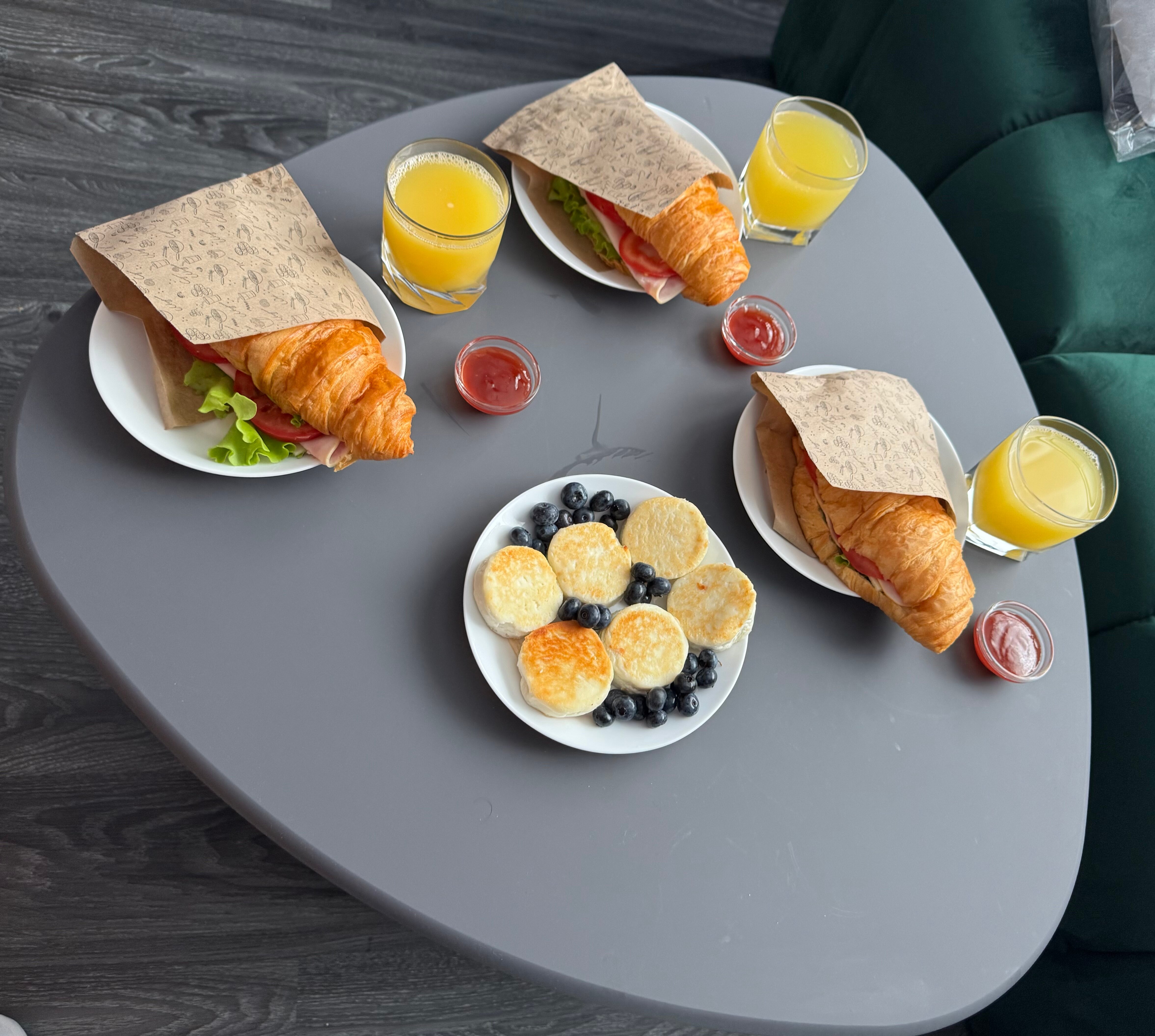 Фото Royal Status