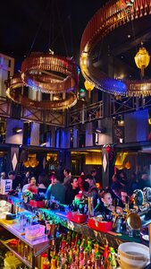 Panehali (Turan dańǵyly, 21), bar, pub