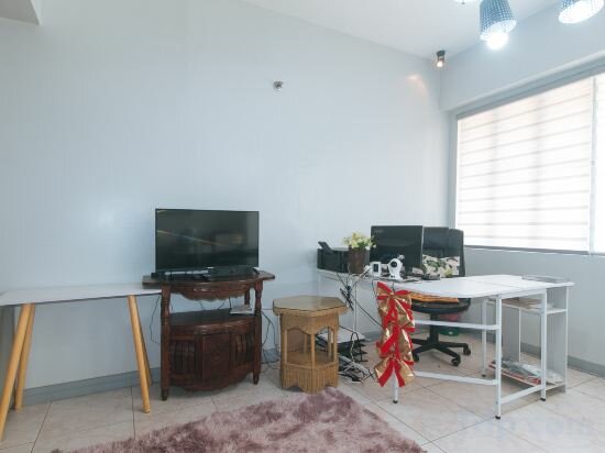 Фото Obaid's Condo in Winland Towers