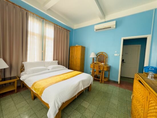 Фото Day Inn Hotel