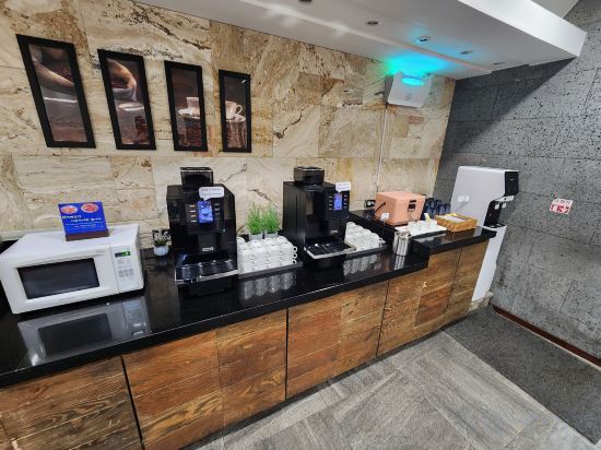 Фото Seogwipo Js Hotel