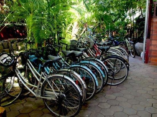 Фото Bou Savy Guesthouse