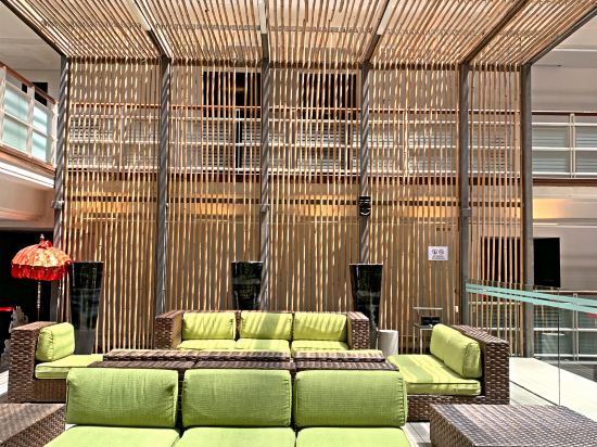 Фото Hotel Maya Kuala Lumpur