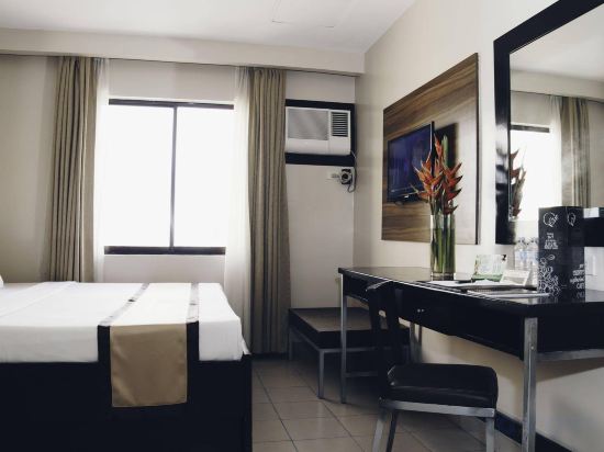 Фото Golden Prince Hotel and Suites