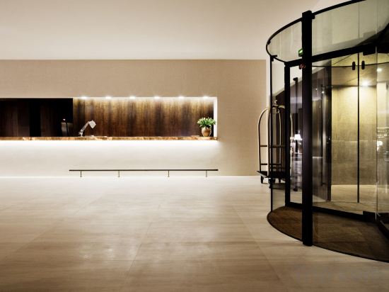 Фото Square Nine