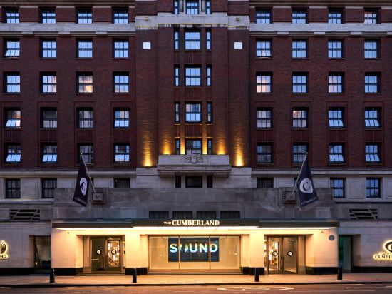 Фото The Cumberland London