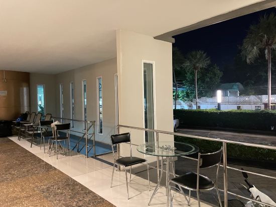 Фото Carpediem Hotel