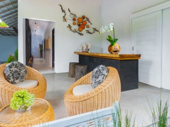 Фото Canvas Escape Resort