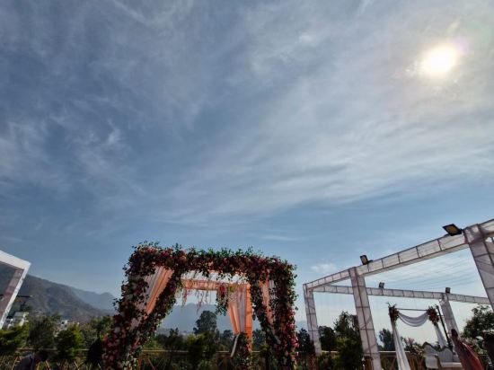 Фото Hotel Rajpur Heights