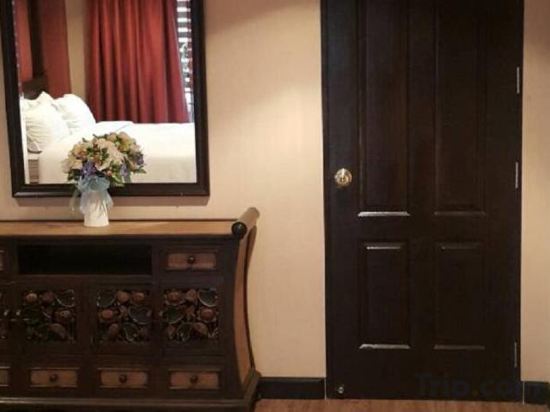 Фото Rooftop Room