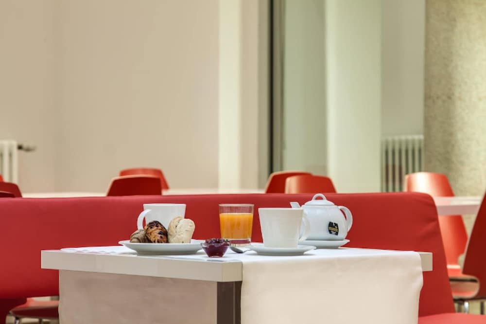 Фото Genius Hotel Downtown