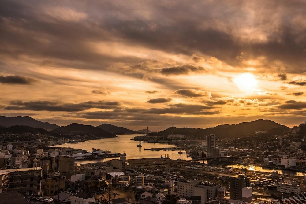 Фото Nagasaki Sky Hotel