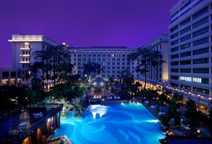 Гостиница Dong Fang Hotel 