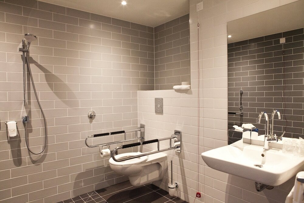 Фото Holiday Inn Express Frankfurt Airport-Raunheim, an Ihg Hotel