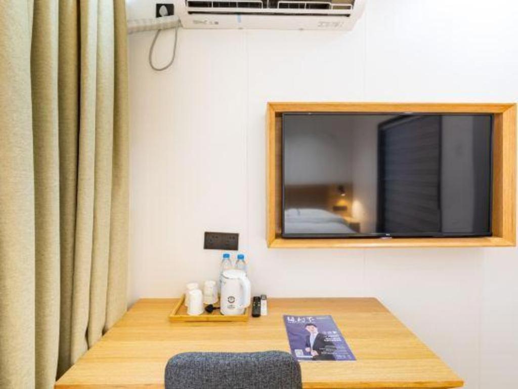 Фото GreenTree Inn Express Shanghai Baoshan District Youyi Road Metro Station