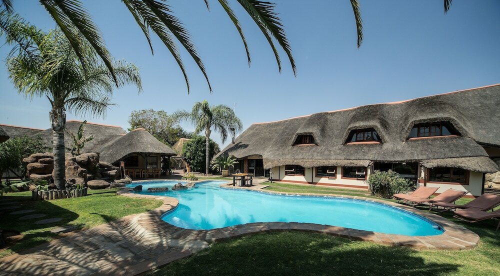 Фото C'est Si Bon Hotel