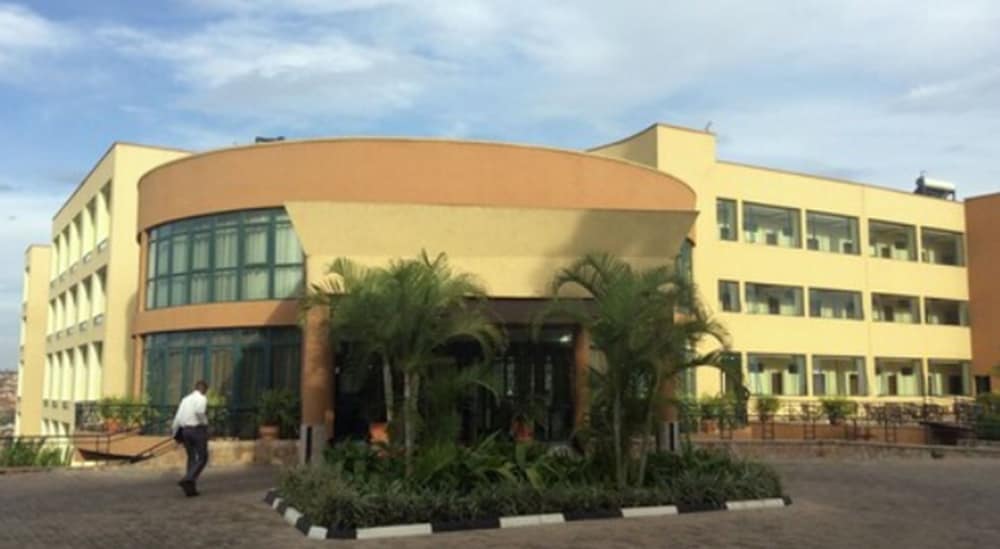 Фото отеля 2