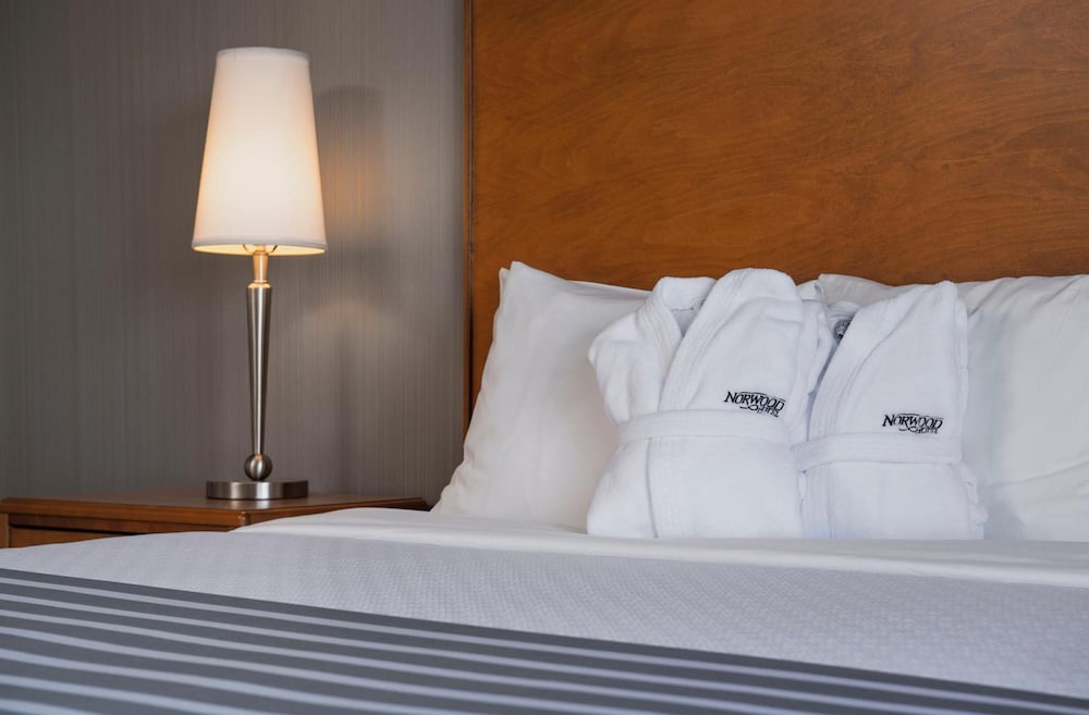 Фото Norwood Hotel