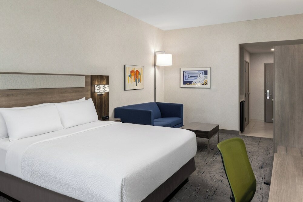 Фото Holiday Inn Express & Suites Sacramento Ne Cal Expo