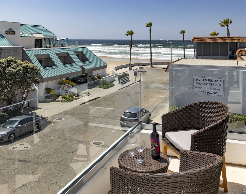 Фото Sandcastle Hotel on the Beach