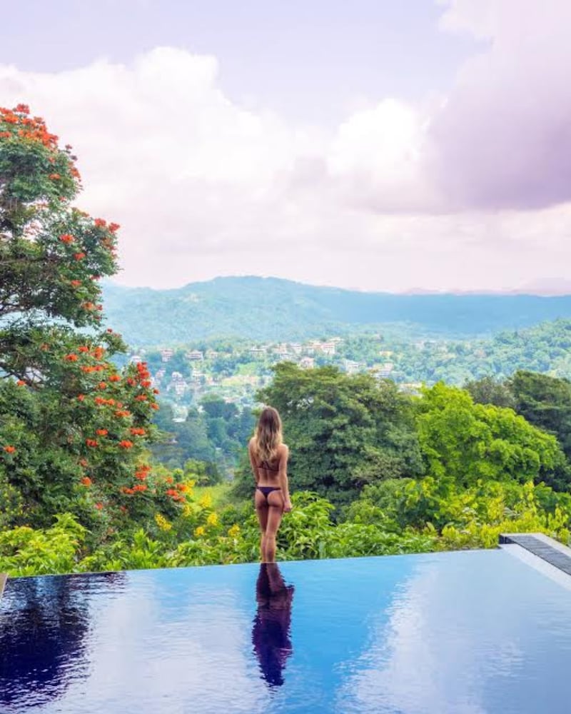 Фото Theva Residency