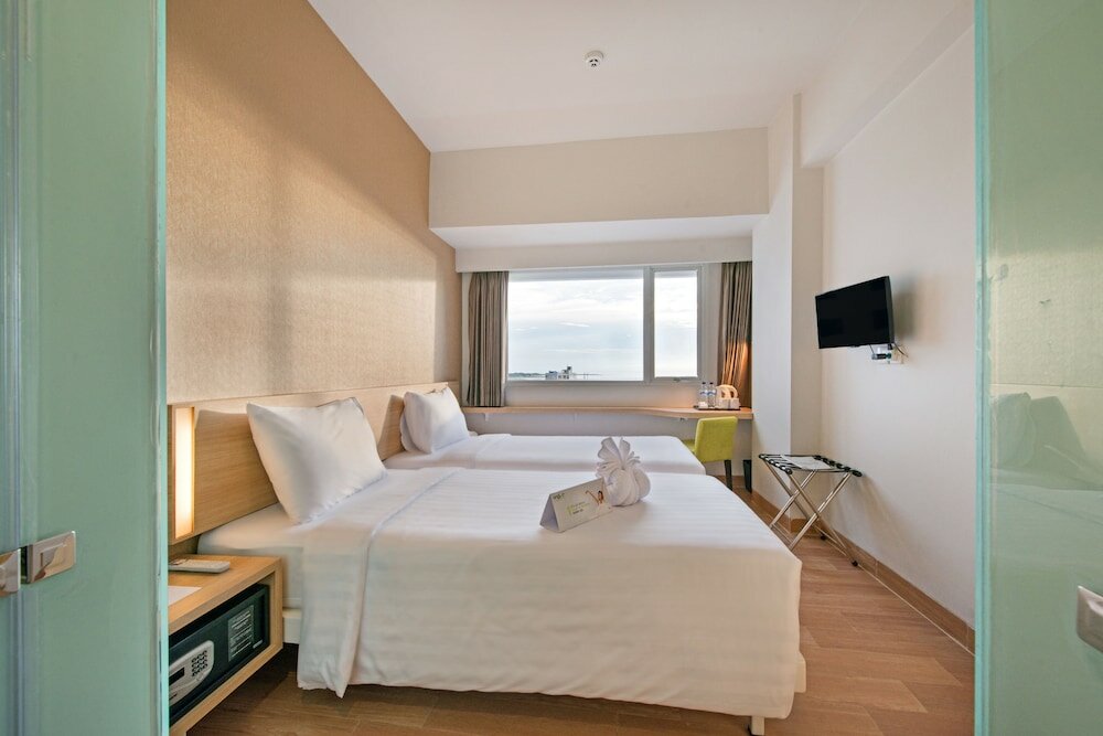 Фото Whiz Prime Hotel Hasanuddin Makassar