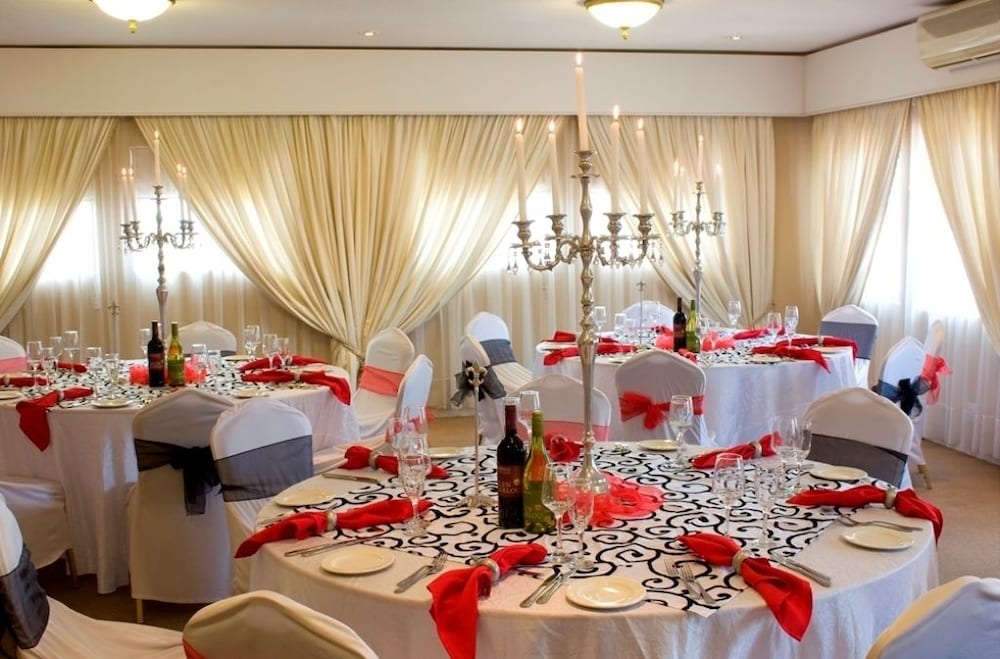 Фото Alveston Manor