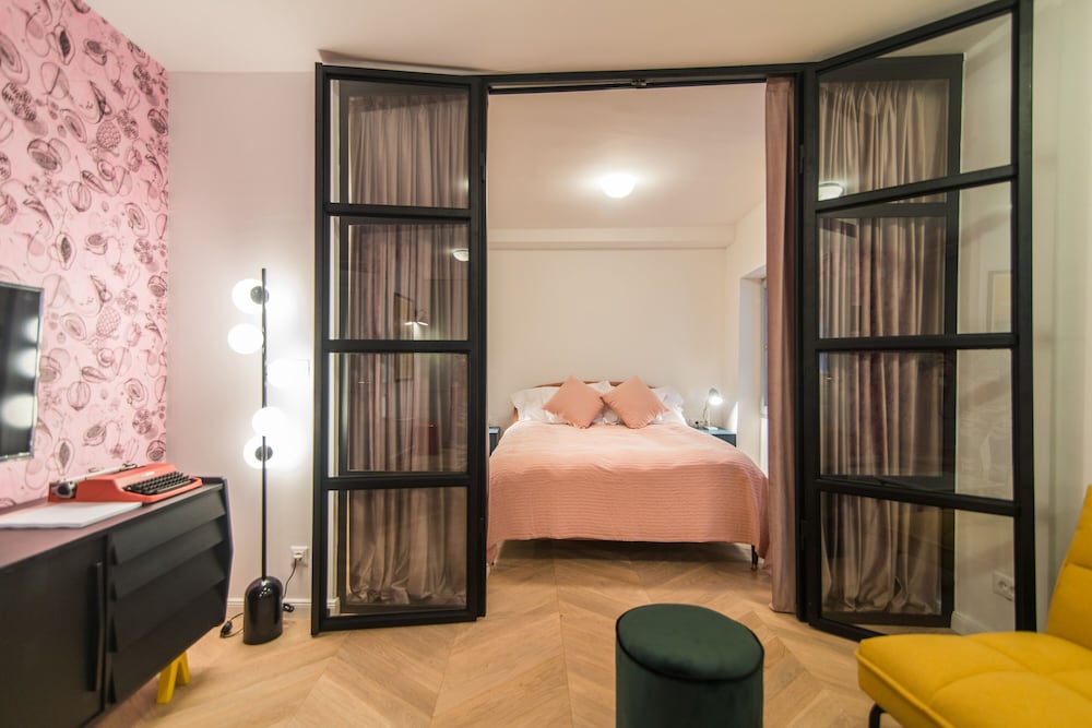 Фото The Melegran