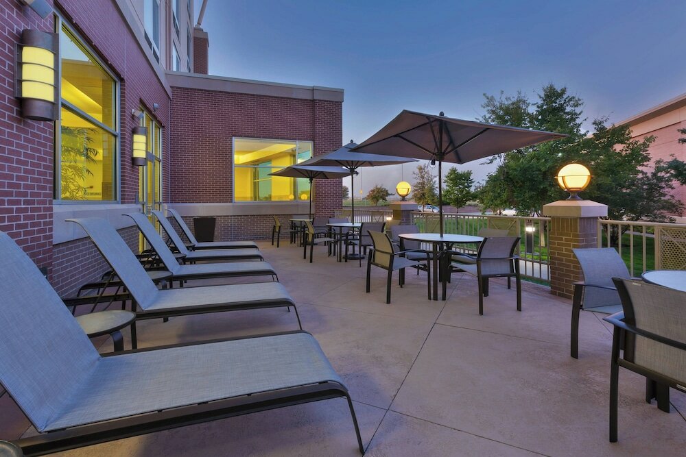 Фото Courtyard by Marriott Omaha La Vista