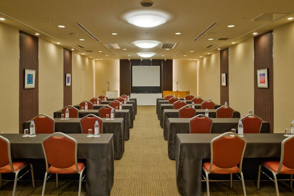 Фото Kobe Sannomiya Tokyu Rei Hotel