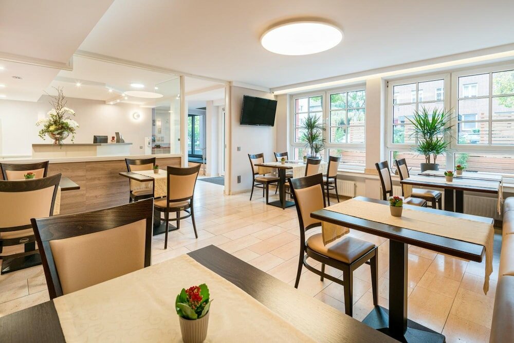 Фото Astoria Hotel