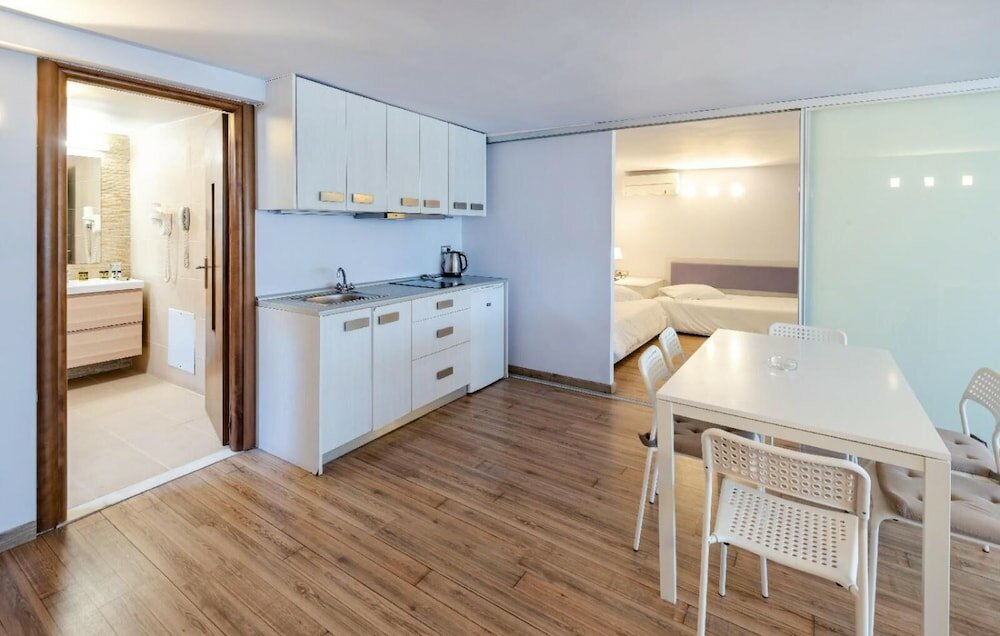 Фото Hotel Triton