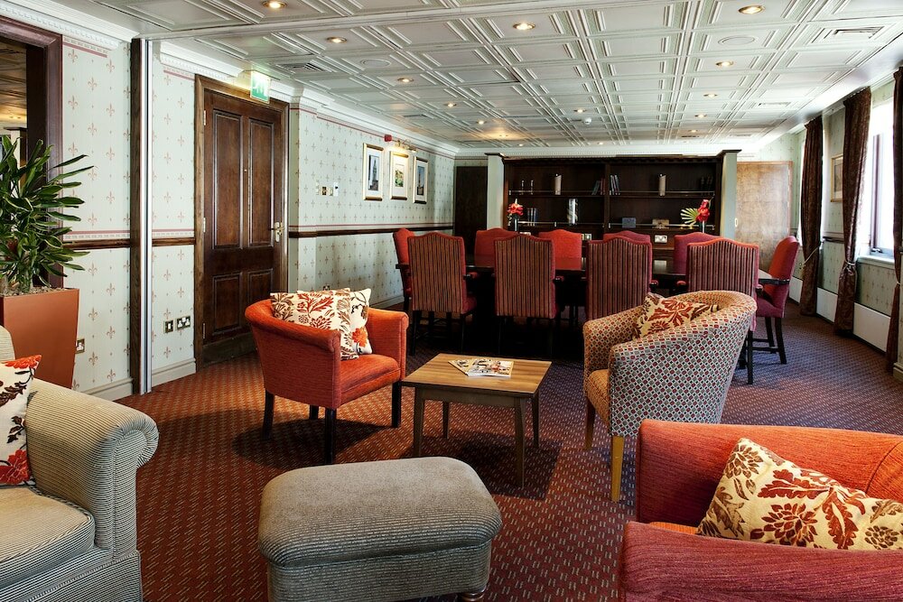 Фото Carlton George Hotel