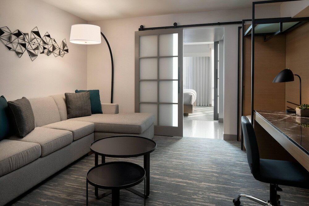 Фото Vancouver Airport Marriott