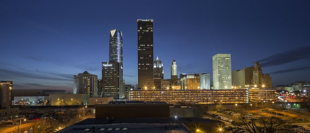 Фото Holiday Inn Express & Suites Oklahoma City Dwtn - Bricktown, an Ihg Hotel