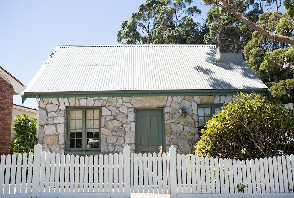 Фото Strahan Village