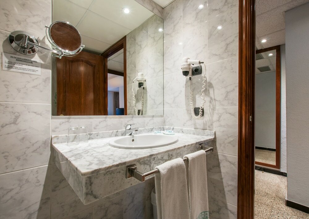 Фото Hotel Gaudi