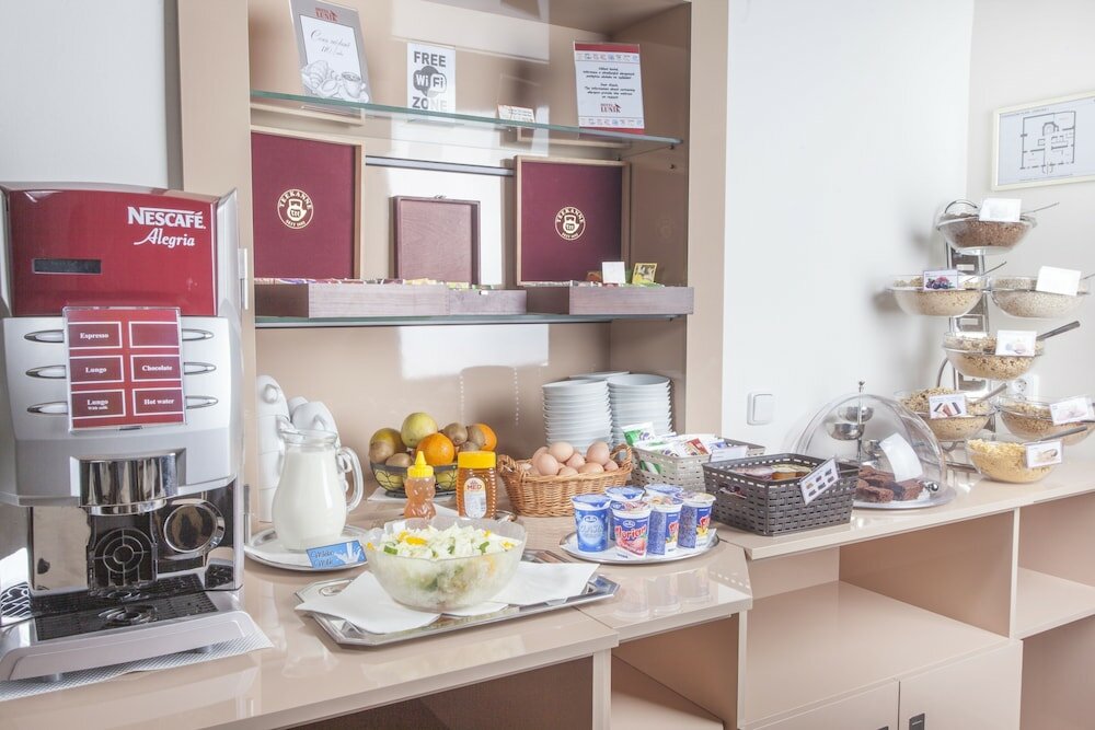 Фото Hotel Lunik