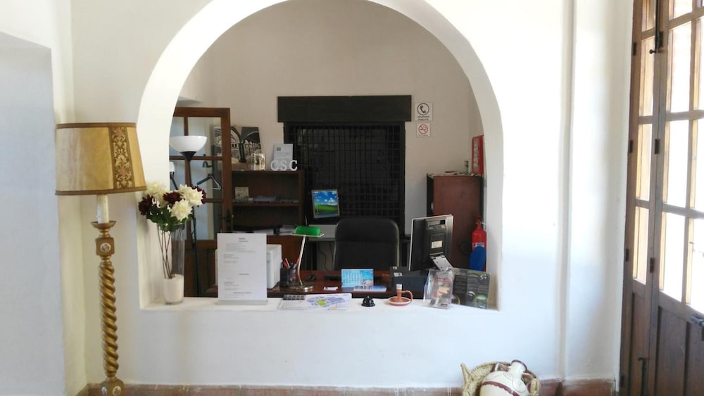 Фото Hospedería Convento de Santa Clara